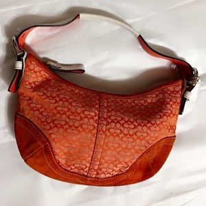 Coach in Excellent Condition Shoulder Bag 🧡 11” x 6.5” 🧡